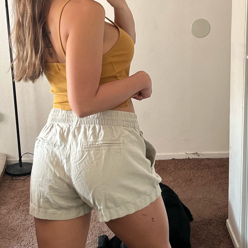 Tan linen shorts from Old Navy